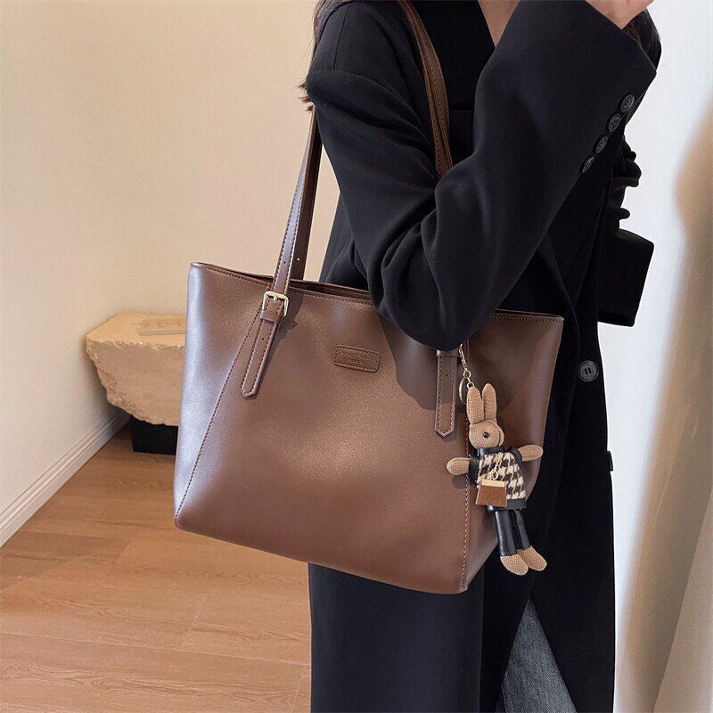 日本复古时尚百搭托特包新款大容量简约单肩包感通勤手提包包