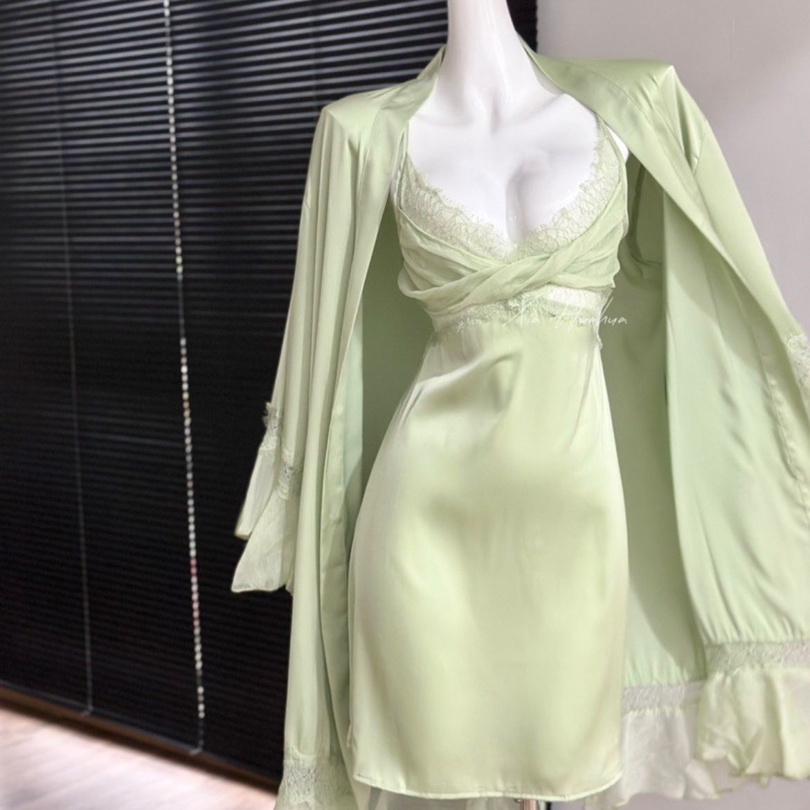 24夏款性感睡衣露丝同款两件套睡裙吊带睡袍居家绿野仙踪蕾丝套装