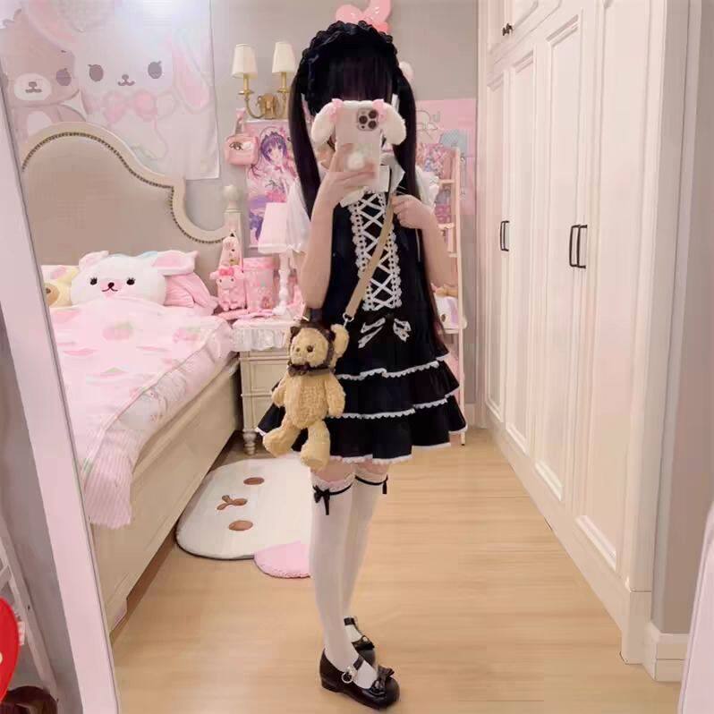 可爱少女萌妹连衣裙lolita古早昭和蛋糕三层裙摆背带裙衬熊之原创