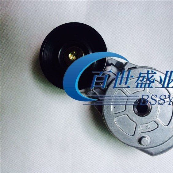 适用小松PC200-6 220-7大机头6D102 发动机皮带涨紧轮 挖掘机配件