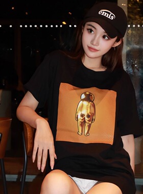 《Golden Butt》黑色纯棉T恤