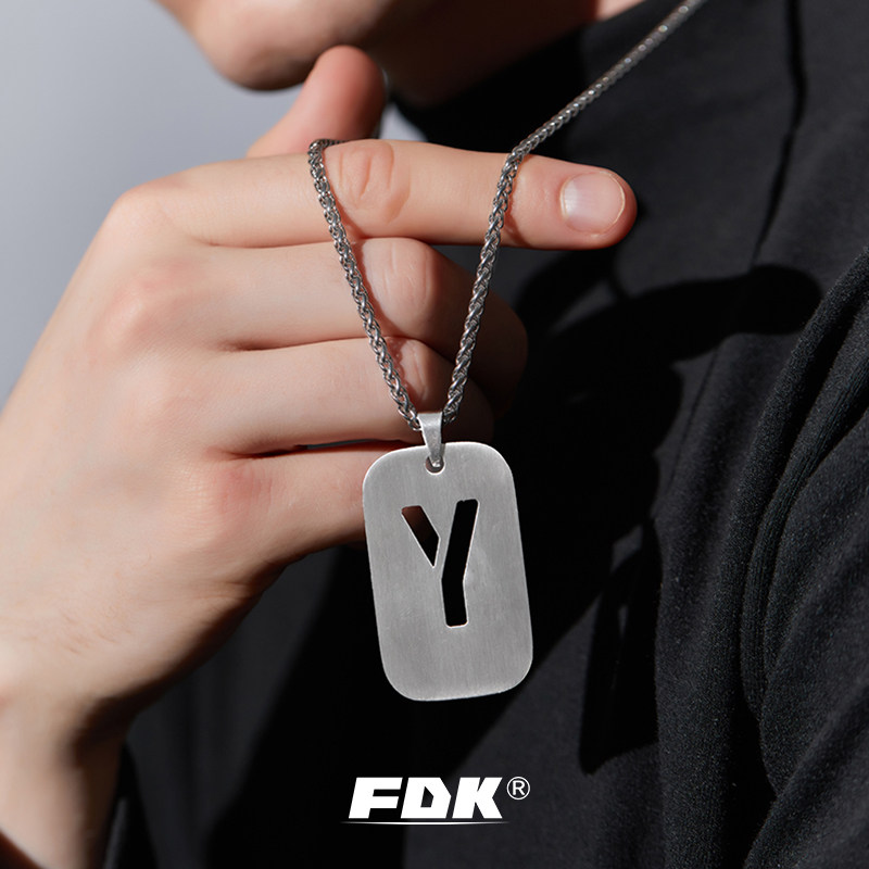 fdk情侣项链字母军牌毛衣链图片