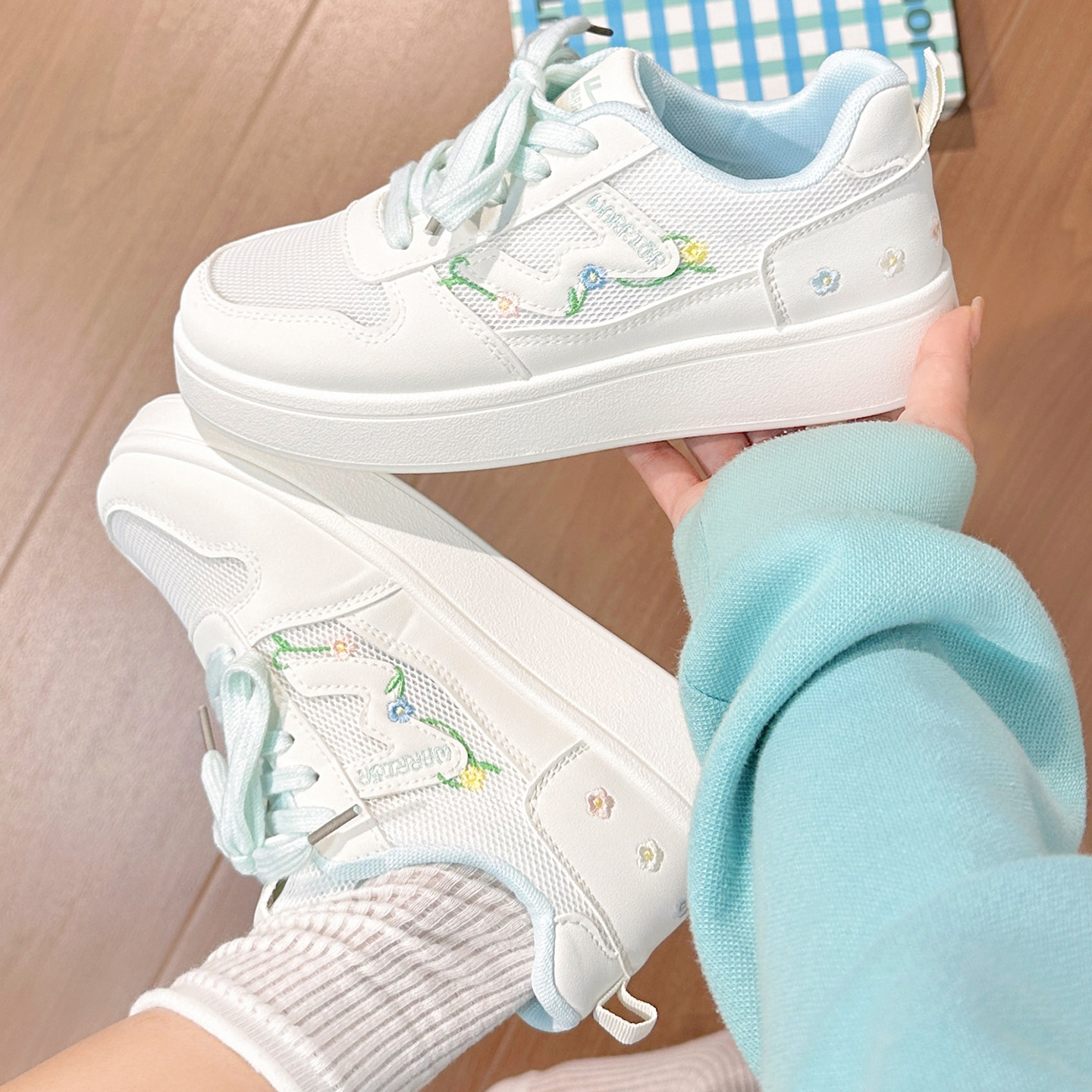 回力厚底小白鞋女配裙子夏季图片