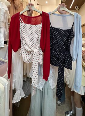 十三行2026春装新款针织开衫碎花吊带两件套女温柔风叠穿上衣套装