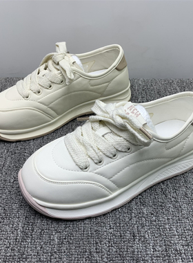 断码处理小白鞋女面包鞋2025春季新款平底防滑学生简约运动休闲鞋