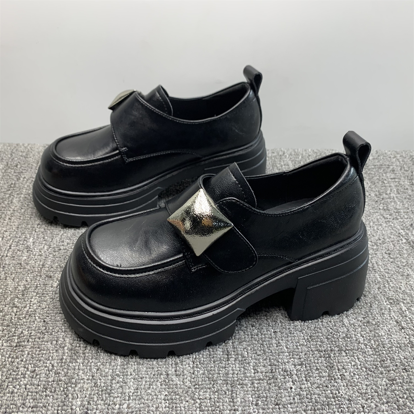 撤柜断码处理厚底6.5cm小个子真皮乐福鞋女2025新款魔术贴小皮鞋