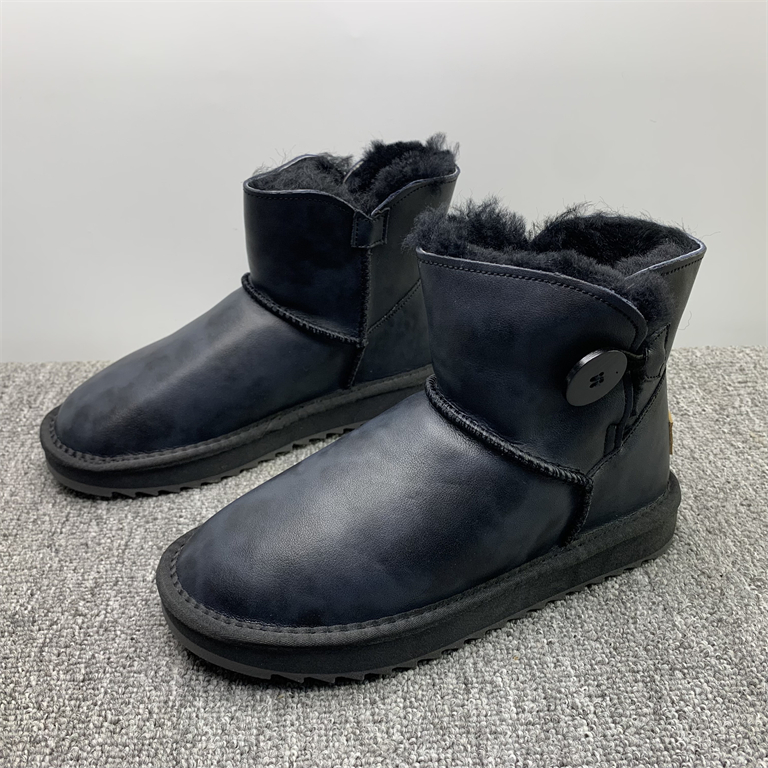 撤柜处理防水羊皮毛一体雪地靴女2025冬新款加绒保暖防滑羊毛棉鞋