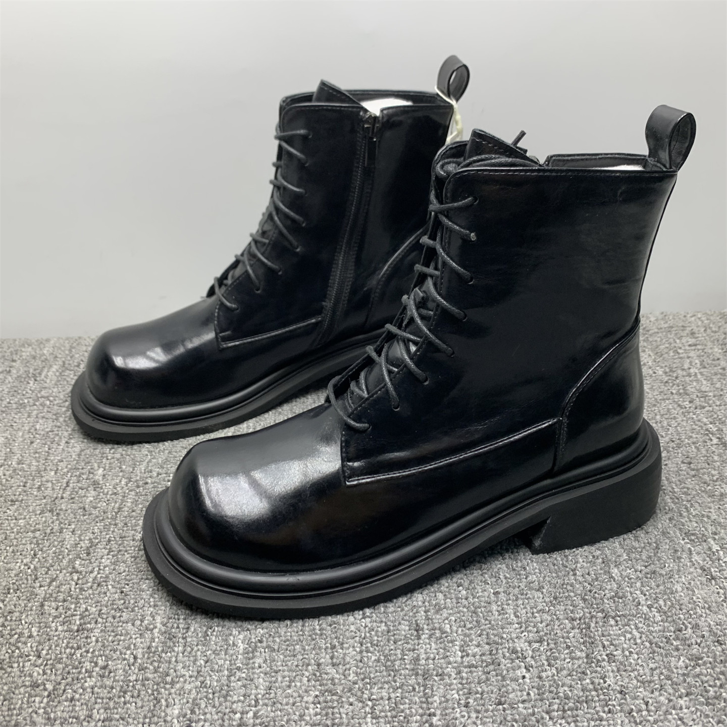 断码清仓处理39码方头黑色马丁靴女2025秋冬新款英伦风百搭女单靴