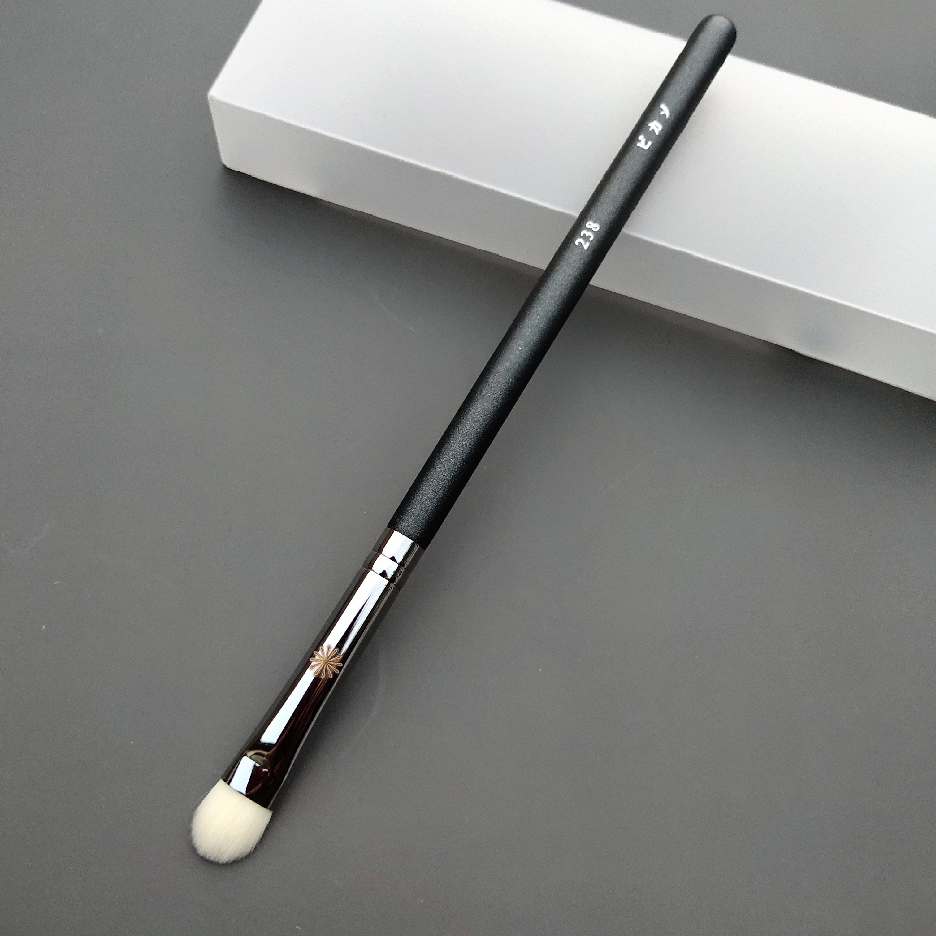 毕加索新品238小号铺色眼影刷精准上色刷柔软纤维毛,彩妆/香水/美妆工具,化妆刷,淘宝优惠券,粉丝福利购,淘宝优惠卷