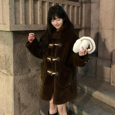 中长款皮毛一体羊羔毛外套