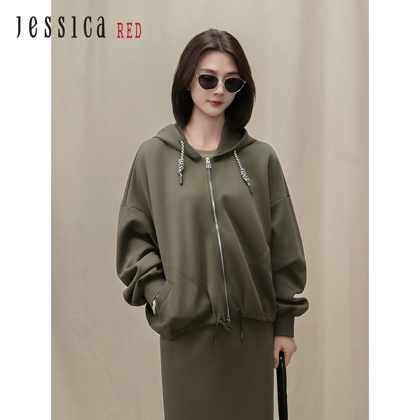 JessicaRED休闲连帽卫衣