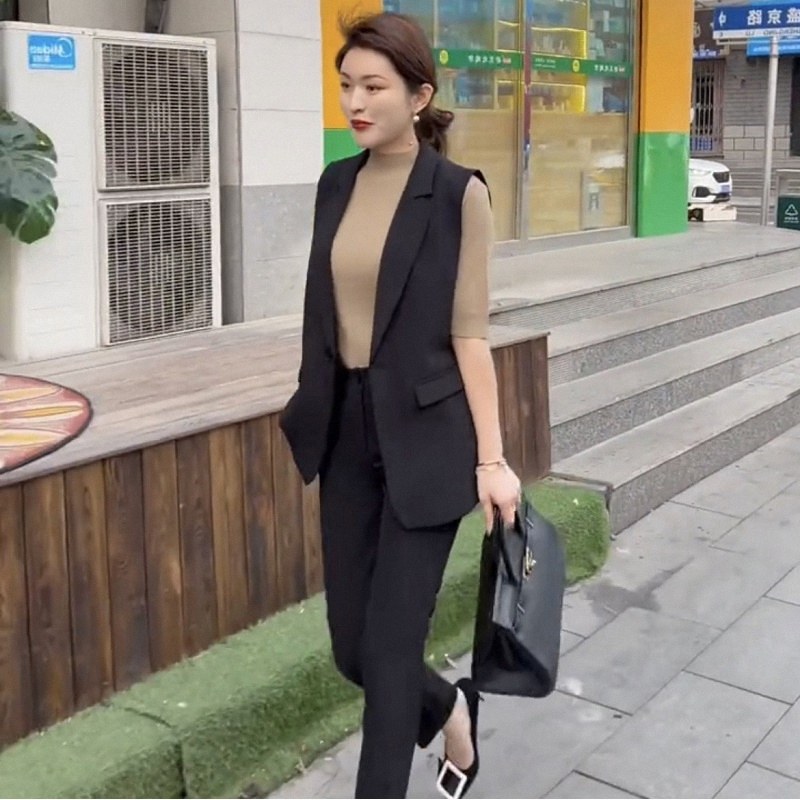 推荐西装马甲女款春秋季2026欧货小西服洋气小衫外搭马夹复古背心