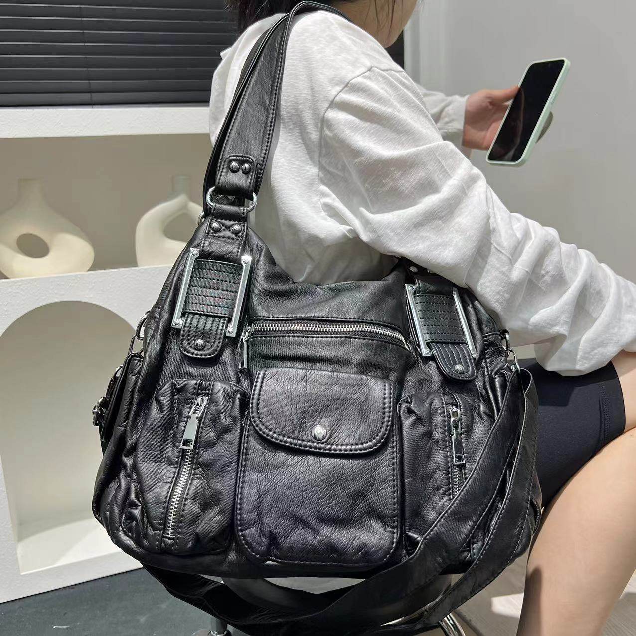 欧美暗黑系机车骑士朋克女包单肩斜挎包铆钉多口袋辣妹百搭手提包