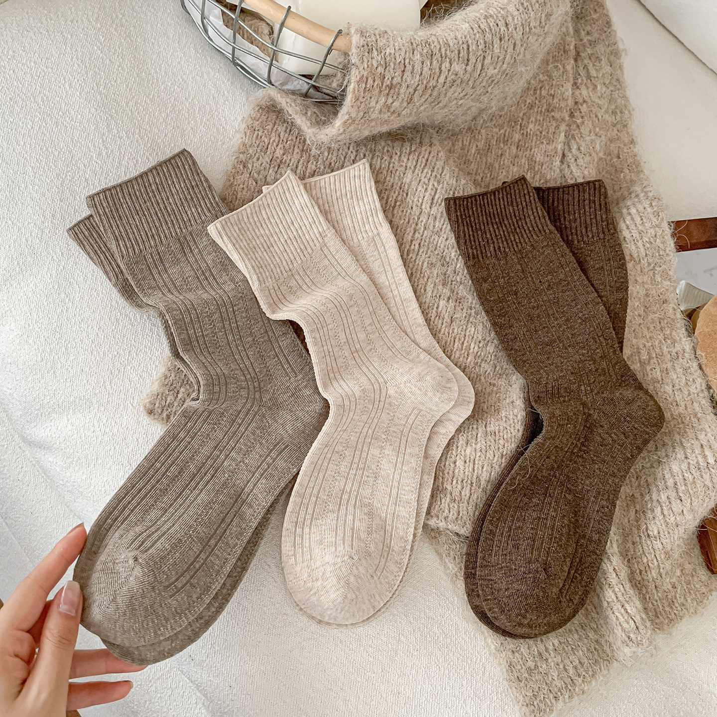 燕麦色袜子女无骨纯棉中筒袜miu系配勃肯鞋春秋琥珀流光风堆堆袜