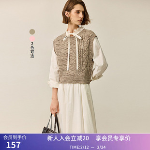 LILY冬新款女装设计感不对称绞花肌理感无袖背心针织衫女短款