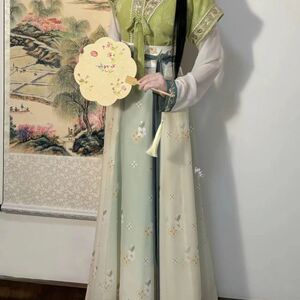 唐制汉服女【行春令】刺绣唐褙子圆领对襟衫齐腰襦裙显瘦日常套装