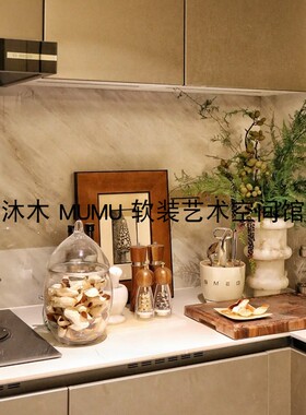 样板间厨房生活日常台面中古高质感大理石花艺组合软装饰品摆件