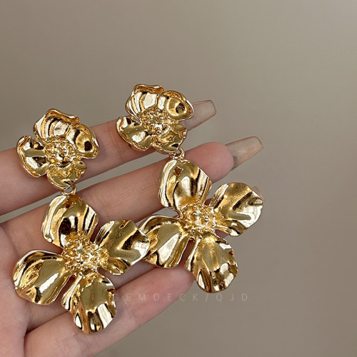复古高级感金色花朵耳饰银针