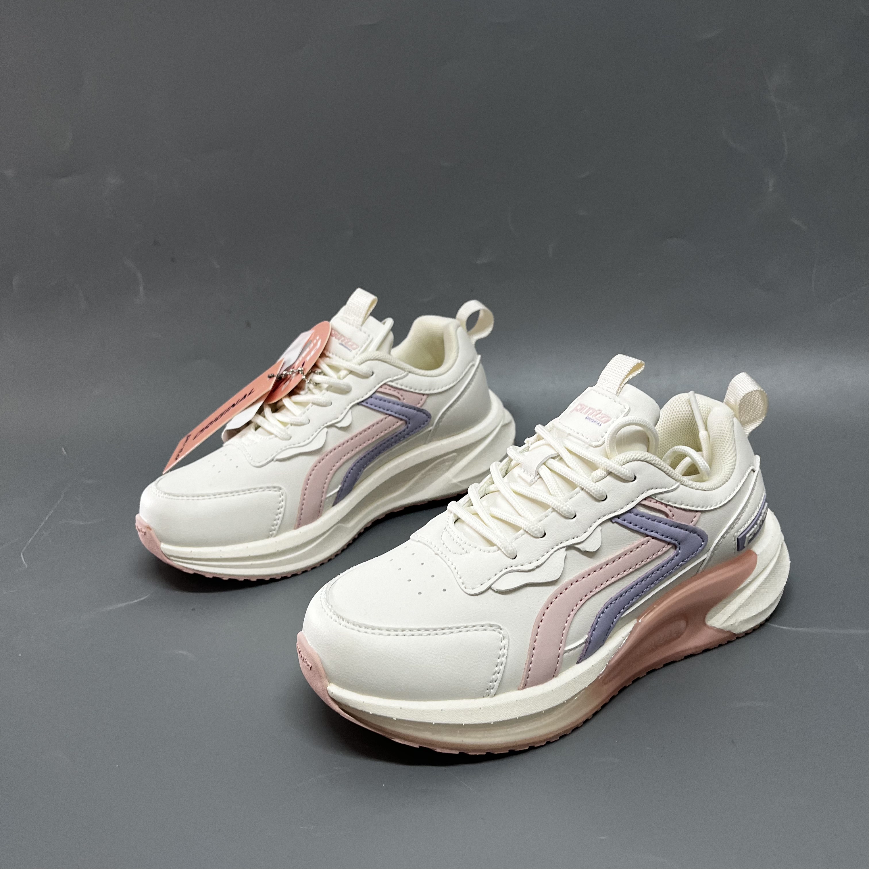 外贸女学生缓震慢跑鞋35码 轻便防水增高款 特价孤品