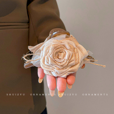 玫瑰花抓夹女2024新款高端大号花朵鲨鱼夹后脑勺头发夹子头饰发夹