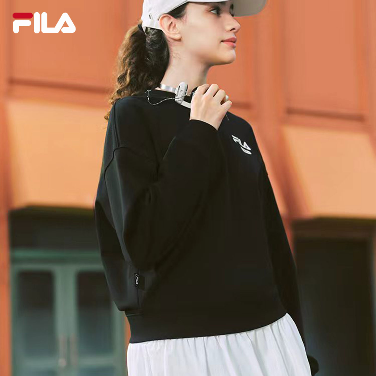 FILA斐乐女套头圆领卫衣