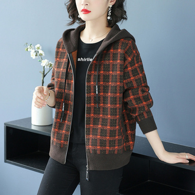 女士格子连帽短外套秋季2024年新款秋冬中年妈妈针织开衫上衣春秋