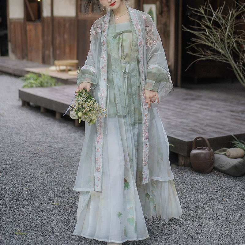 远山娥黛春夏日常两穿宋制长干寺