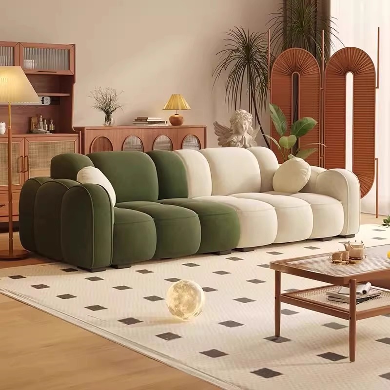 奶油风小户型客厅直排饼干沙发