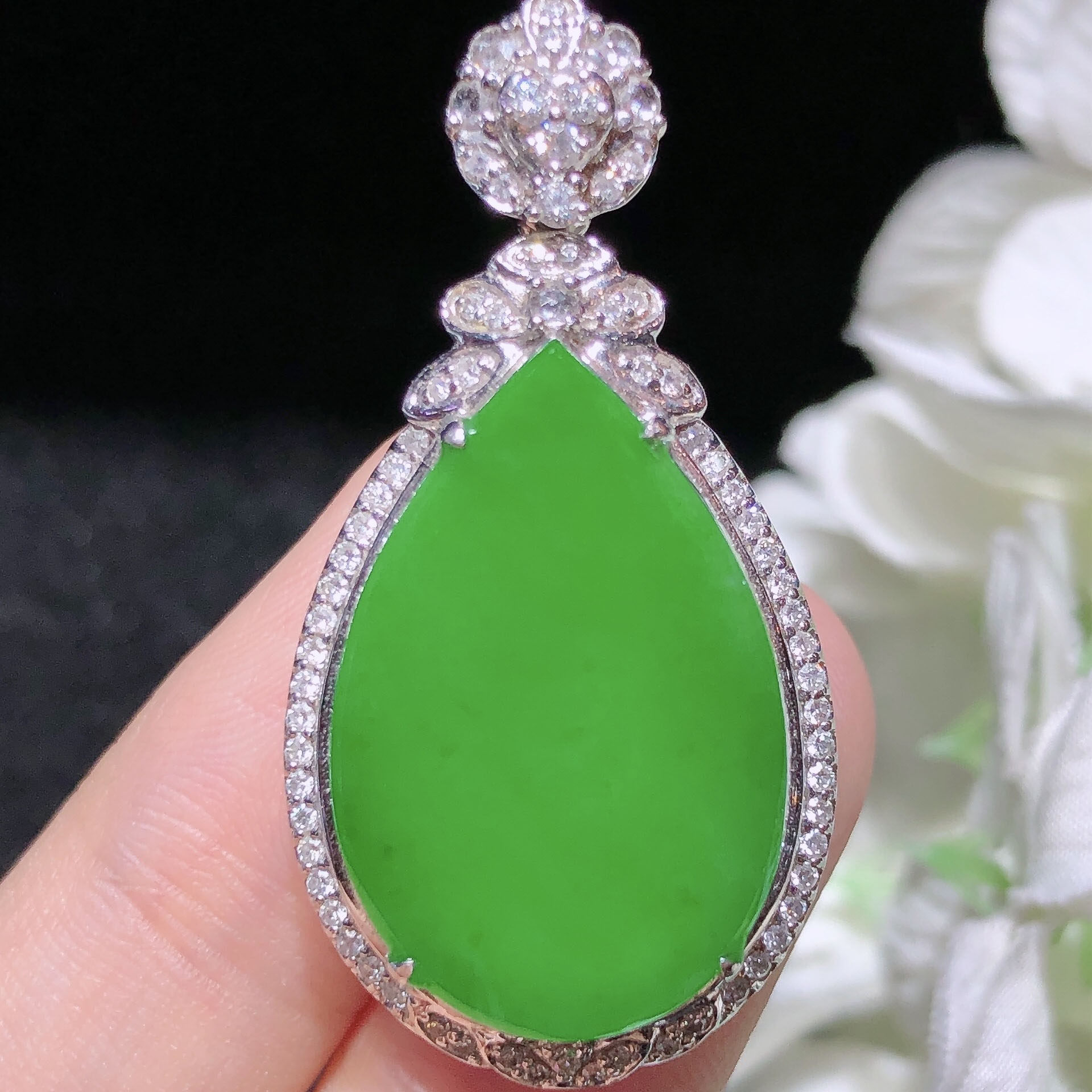 翠秦之皇冰阳绿水滴吊坠 18k金镶嵌天然翡翠A货高档礼物收藏