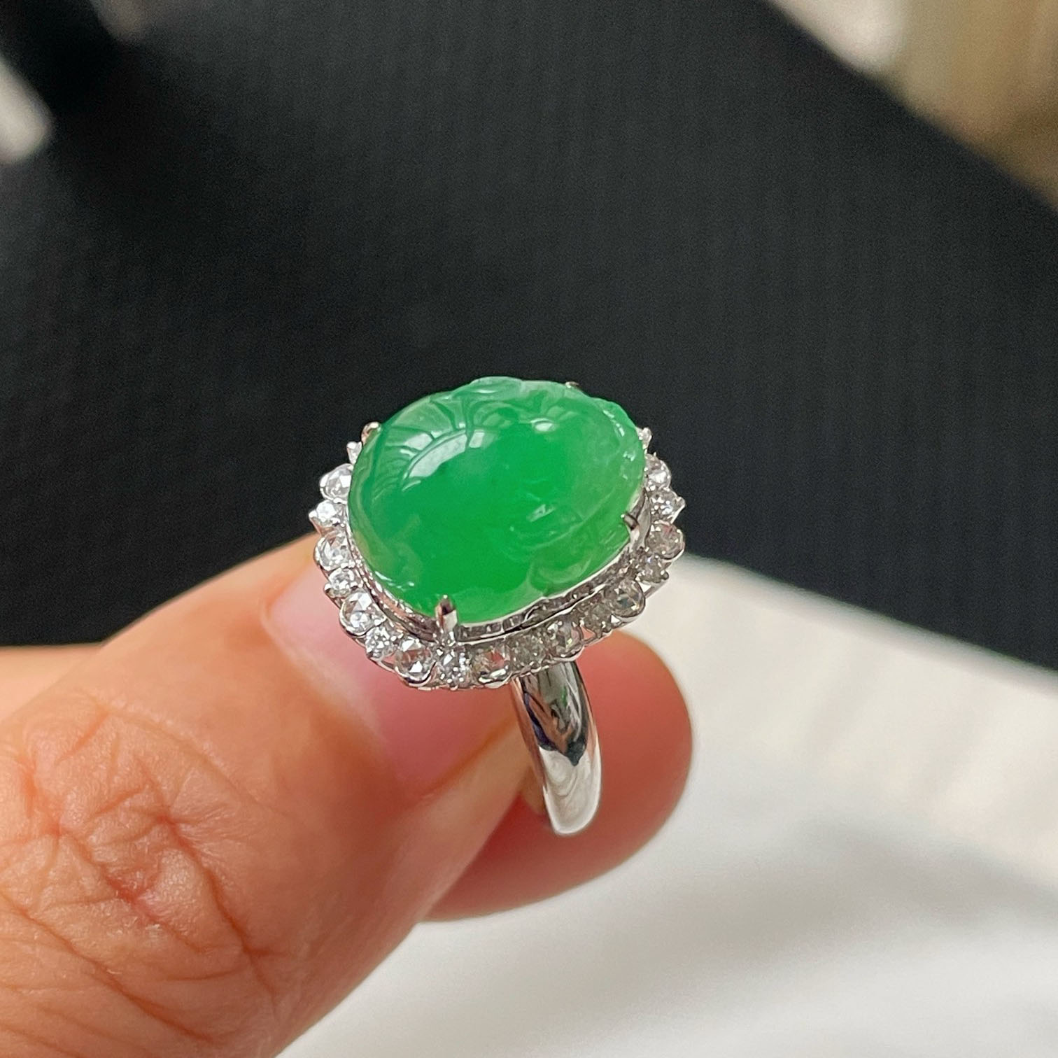 翠秦之皇冰阳绿貔貅戒指 18k金镶嵌天然缅甸翡翠A货水润细腻种老