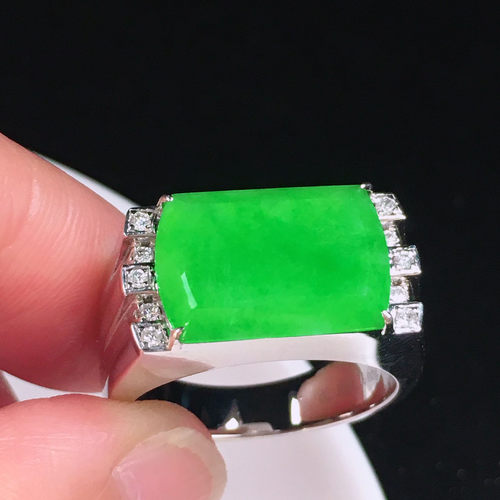 翠秦之皇冰阳绿马鞍戒指 18k金镶嵌天然缅甸翡翠A货水润细腻种老