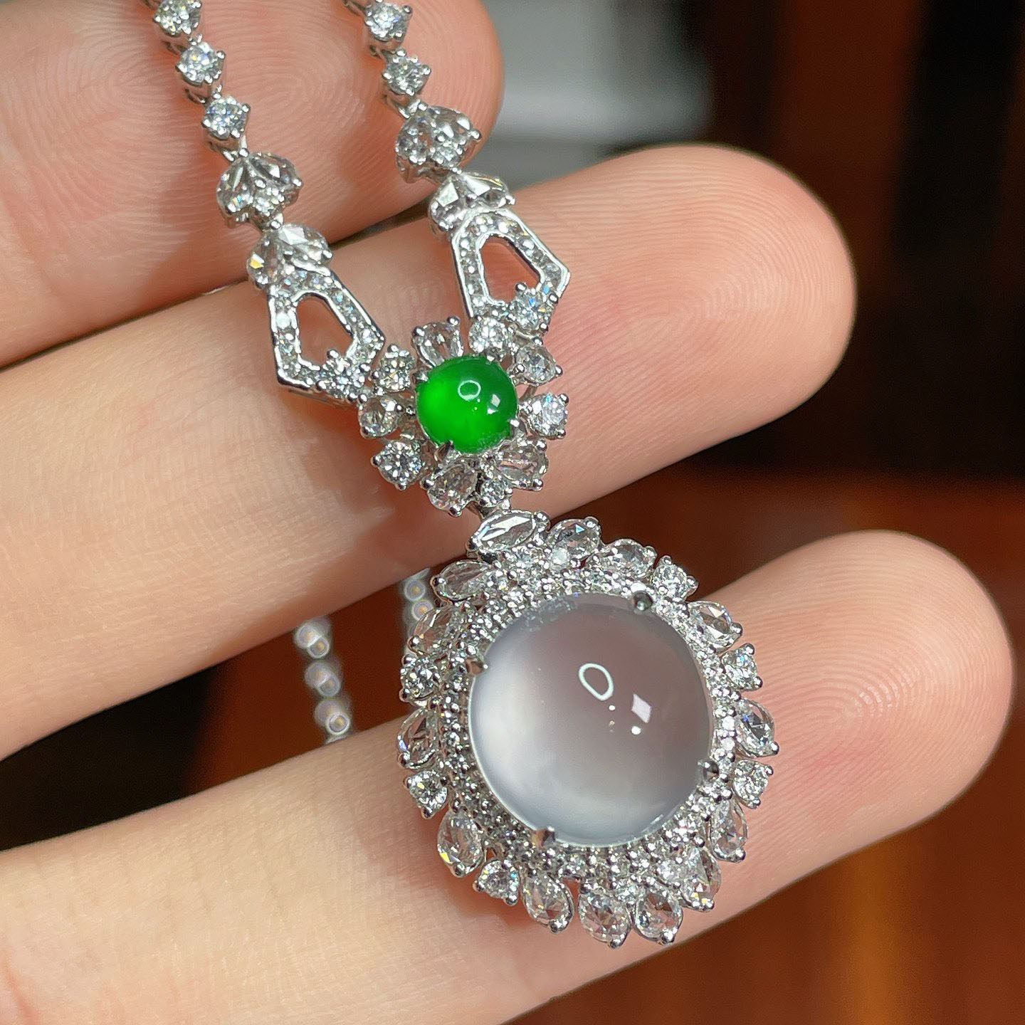 翠秦之皇高冰蛋面吊坠 18k金钻石镶嵌天然A货翡翠饱满莹润冰透