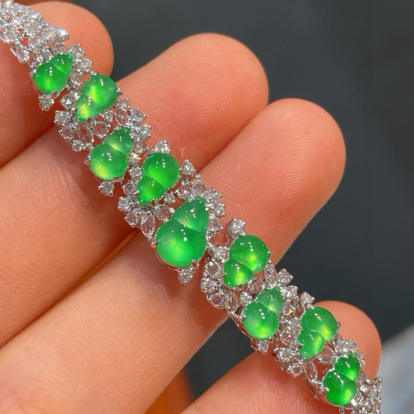 翠秦之皇冰阳绿葫芦手链 18k金镶嵌天然翡翠A货种色兼备气质优雅