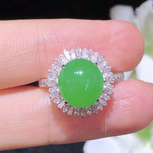 翠秦之皇冰阳绿蛋面戒指 18k金镶嵌天然翡翠A货种色兼备气质优雅