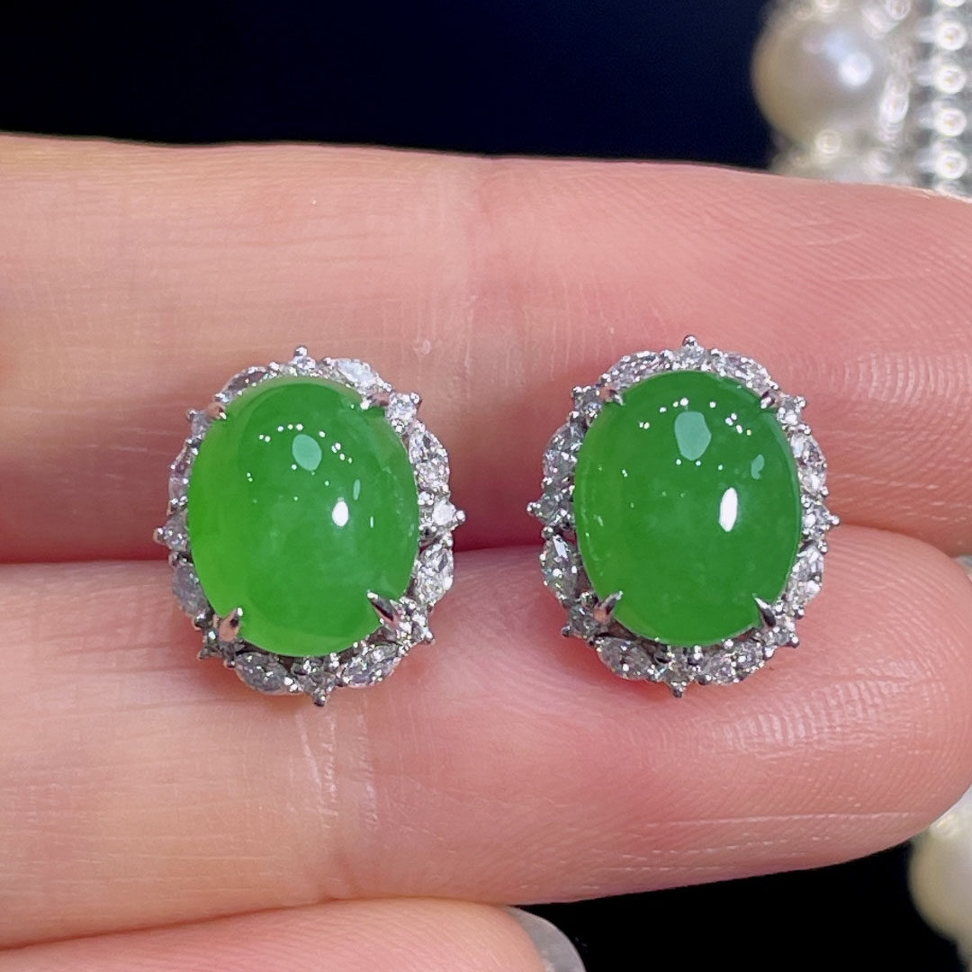 翠秦之皇冰阳绿耳钉 18k金钻石镶嵌天然A货翡翠饱满莹润冰透