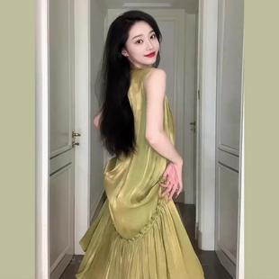 连衣裙 人鱼姬绿色沙滩裙女海边度假超仙绝美小裙子高级感显瘦无袖