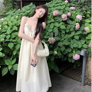 高级感气质宽松长裙度假V领沙滩裙 海边超仙镶钻吊带连衣裙女夏季