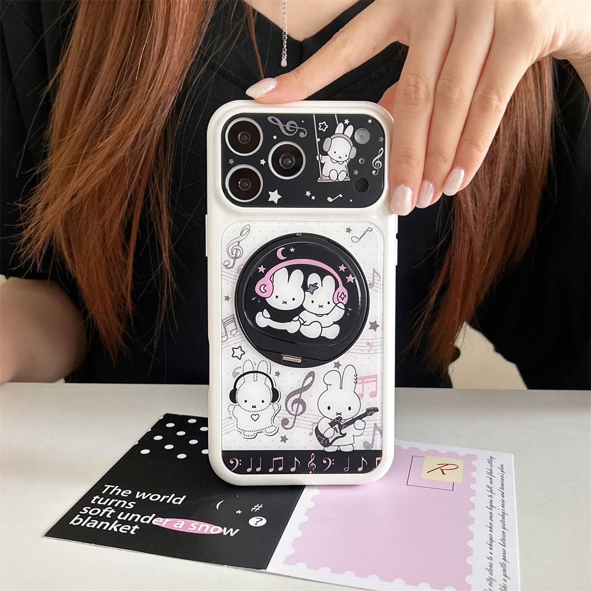宏界 艺术风可爱音符耳机米菲兔适用苹果17ProMax手机壳iphone15新款16pro旋转360支架17女款15pro防摔保护套