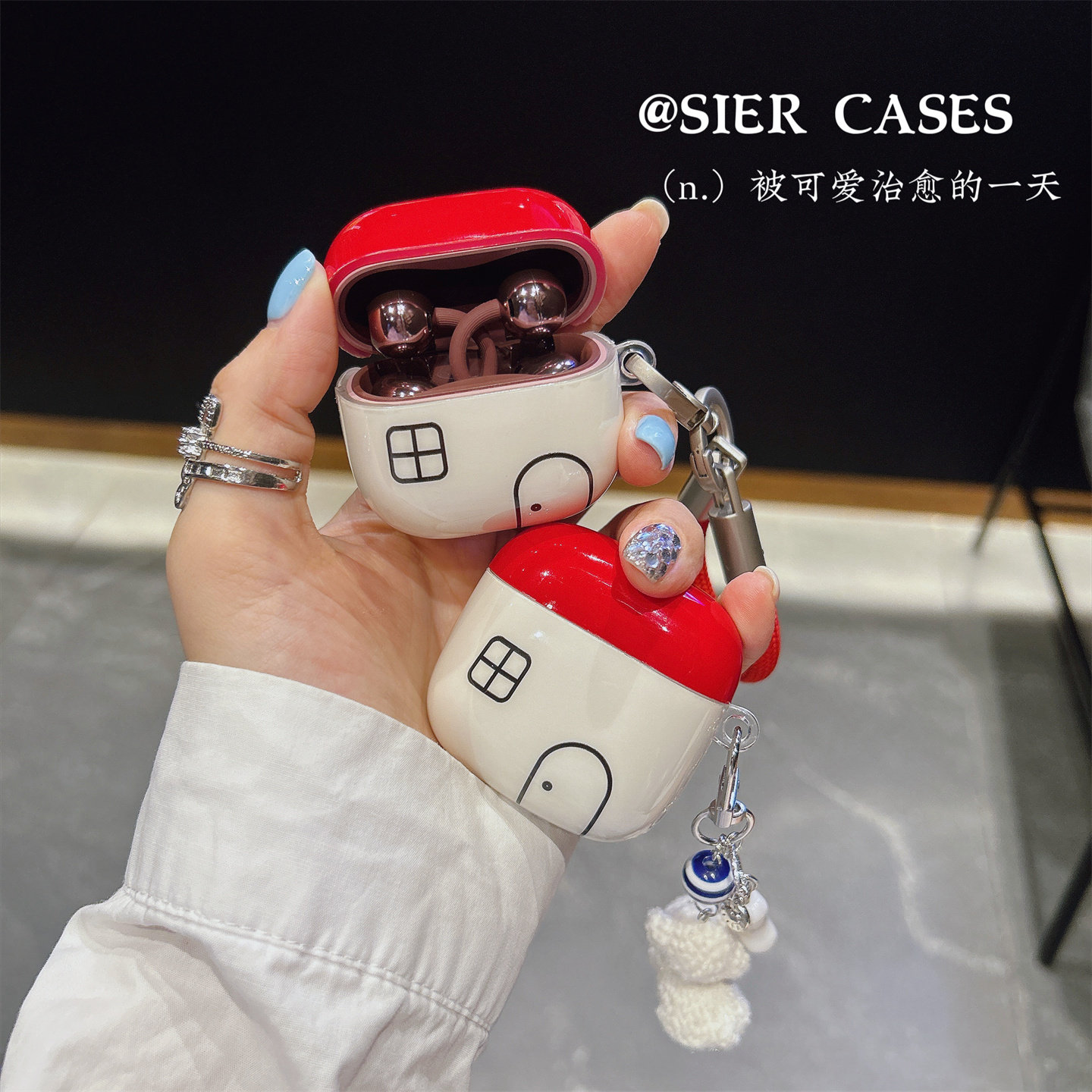 简约韩系插画房子耳机保护壳图片