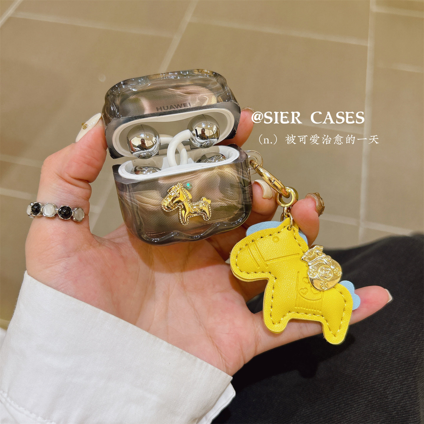 水波纹金色小马freeclip2保护套适用于华为freeclip保护套简约se3半透软壳airpodspro3代防摔6i新年耳机壳se2