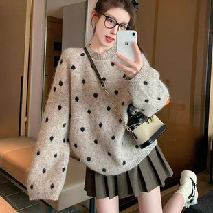 时尚 女秋冬新款 宽松休闲加厚内搭毛衣潮 慵懒风波点套头针织衫 法式