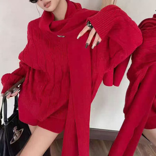 冬季新款新年圣诞氛围感麻花保暖毛衣高腰短裤针织套装带围巾潮