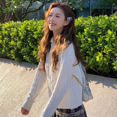 半拉链白色高领毛衣女宽松外套