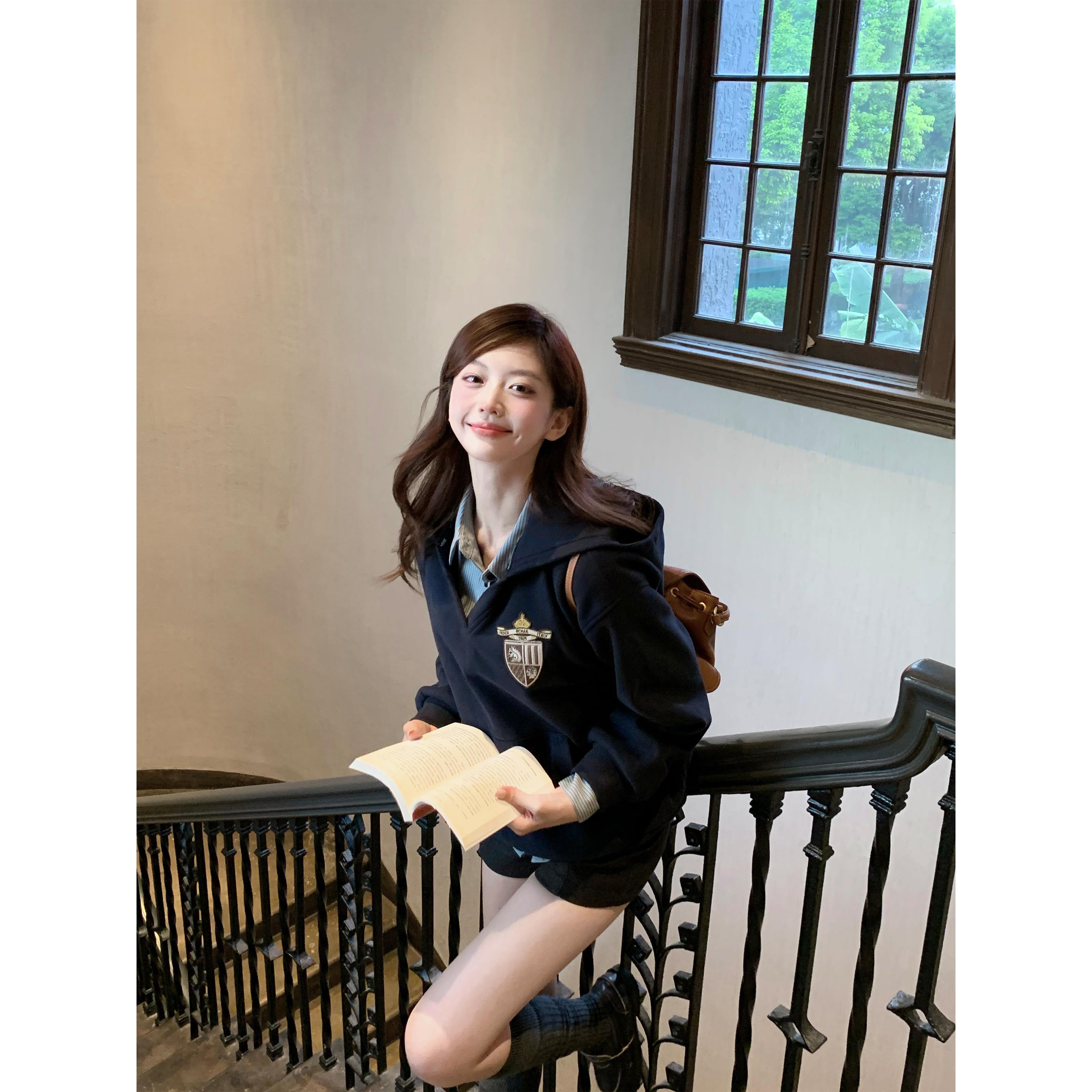 假两件拼接衬衫刺绣连帽加绒卫衣