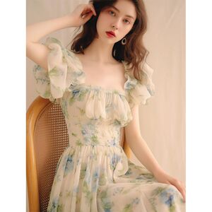 气质法式超仙沙滩长裙高端精致超好看绿色碎花连衣裙2024新款女夏