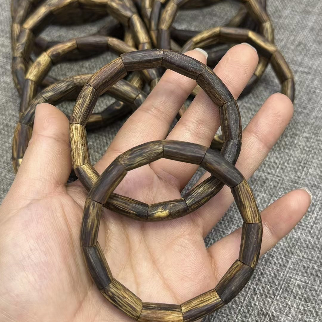 海南沉香奇楠手镯手串