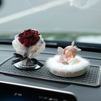 网红女神款车载摆件高档车内中控台汽车饰品车内装饰用品新车礼物