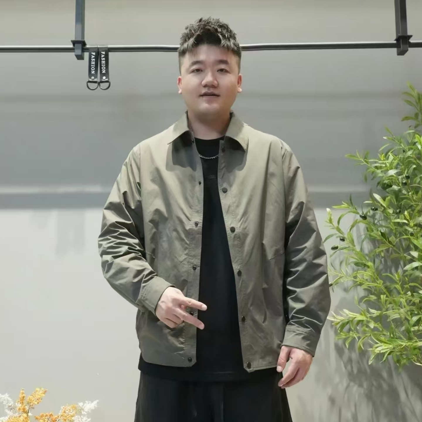 春季新款男士翻领衬衫夹克休闲风宽松个性百搭潮流时尚高级感外套