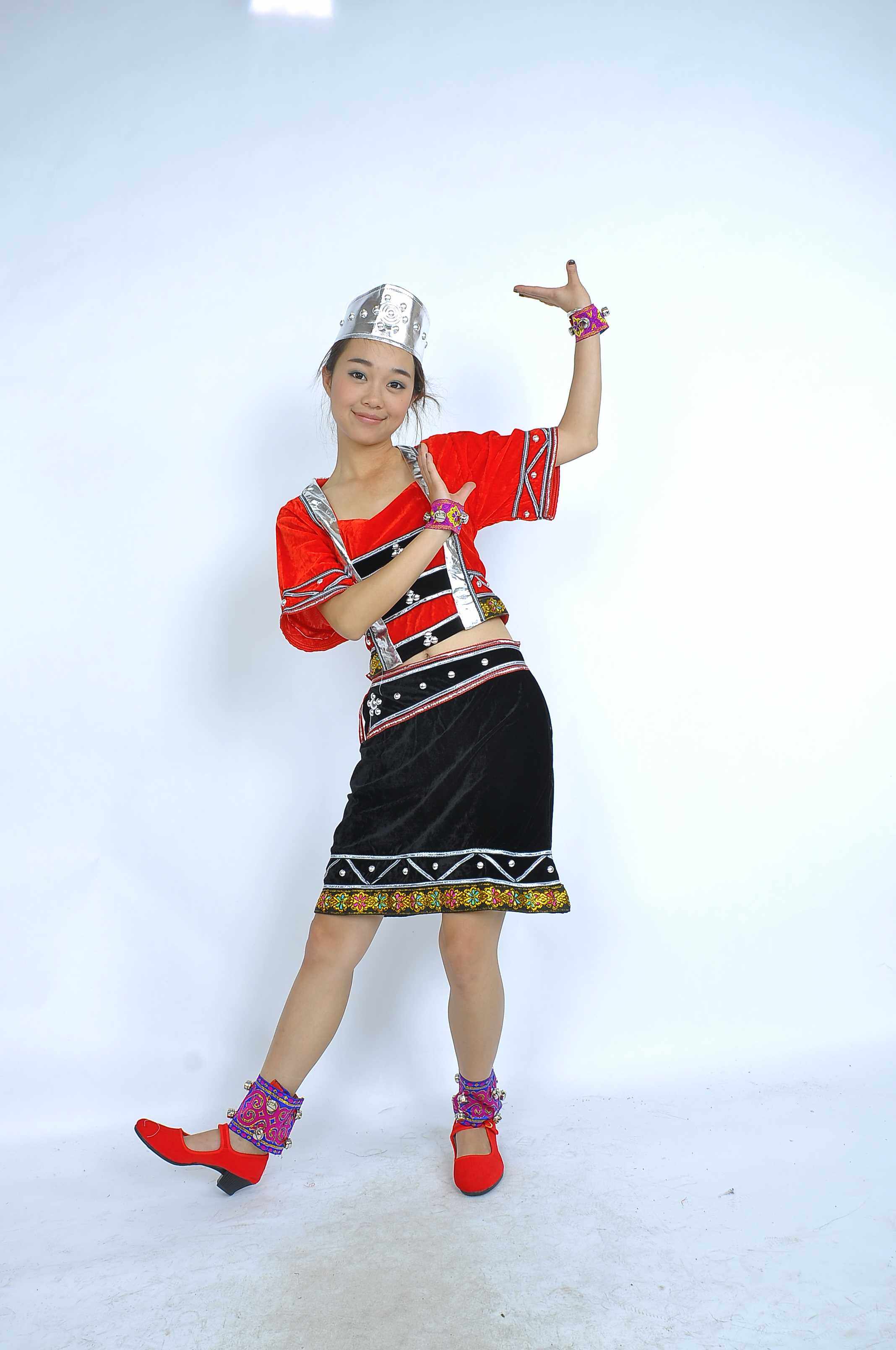 正品云南少数民族成人女装/舞蹈演出佤族服装/短款短裙舞台表演服