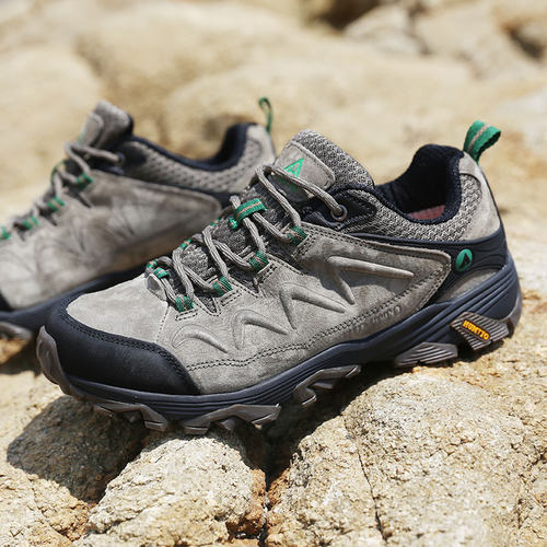 真皮越野防水耐磨徒步登山鞋
